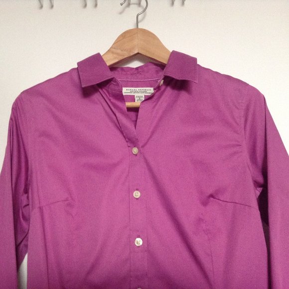 Banana Republic Womens Dress Shirt, Sz. 8 - Picture 2 of 9
